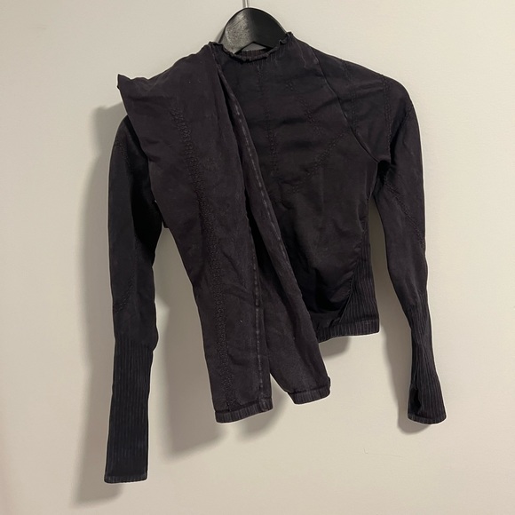 Good Karma set w/ High-Rise 7/8 Length Good Karma Leggings + long sleeve top - Picture 1 of 11